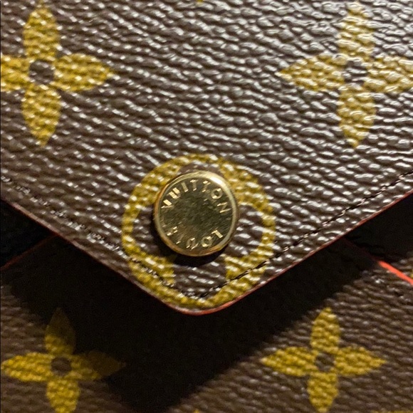 Brand new Louis Vuitton wallet pochette - Picture 4 of 6